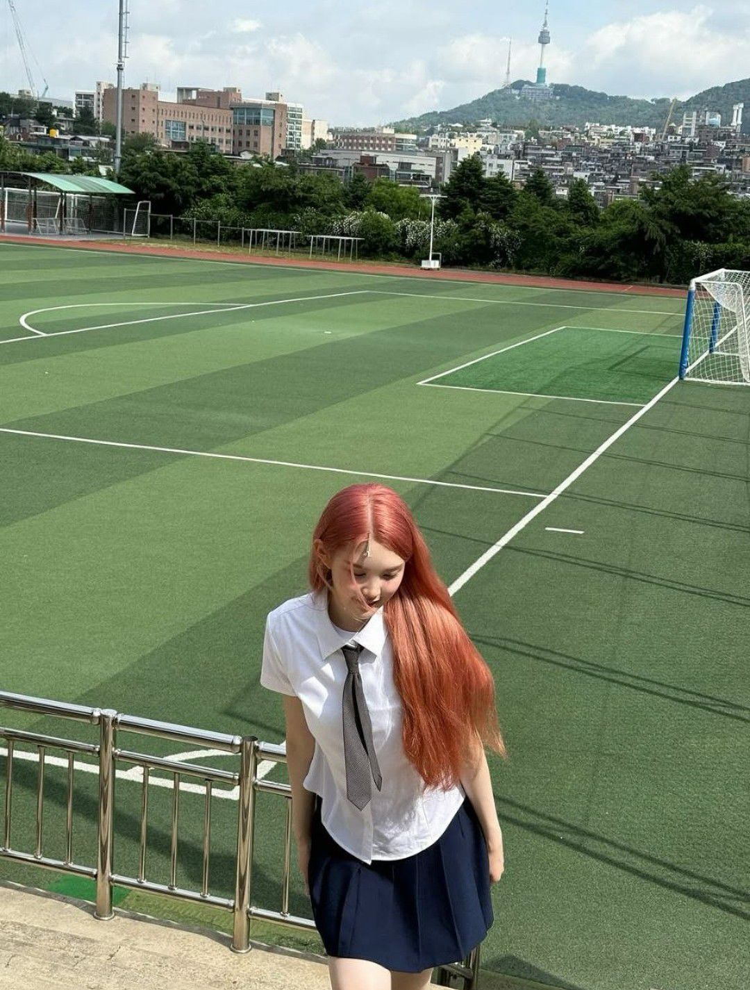 Behind-the-scenes cut of A-na (Hearts2Hearts)