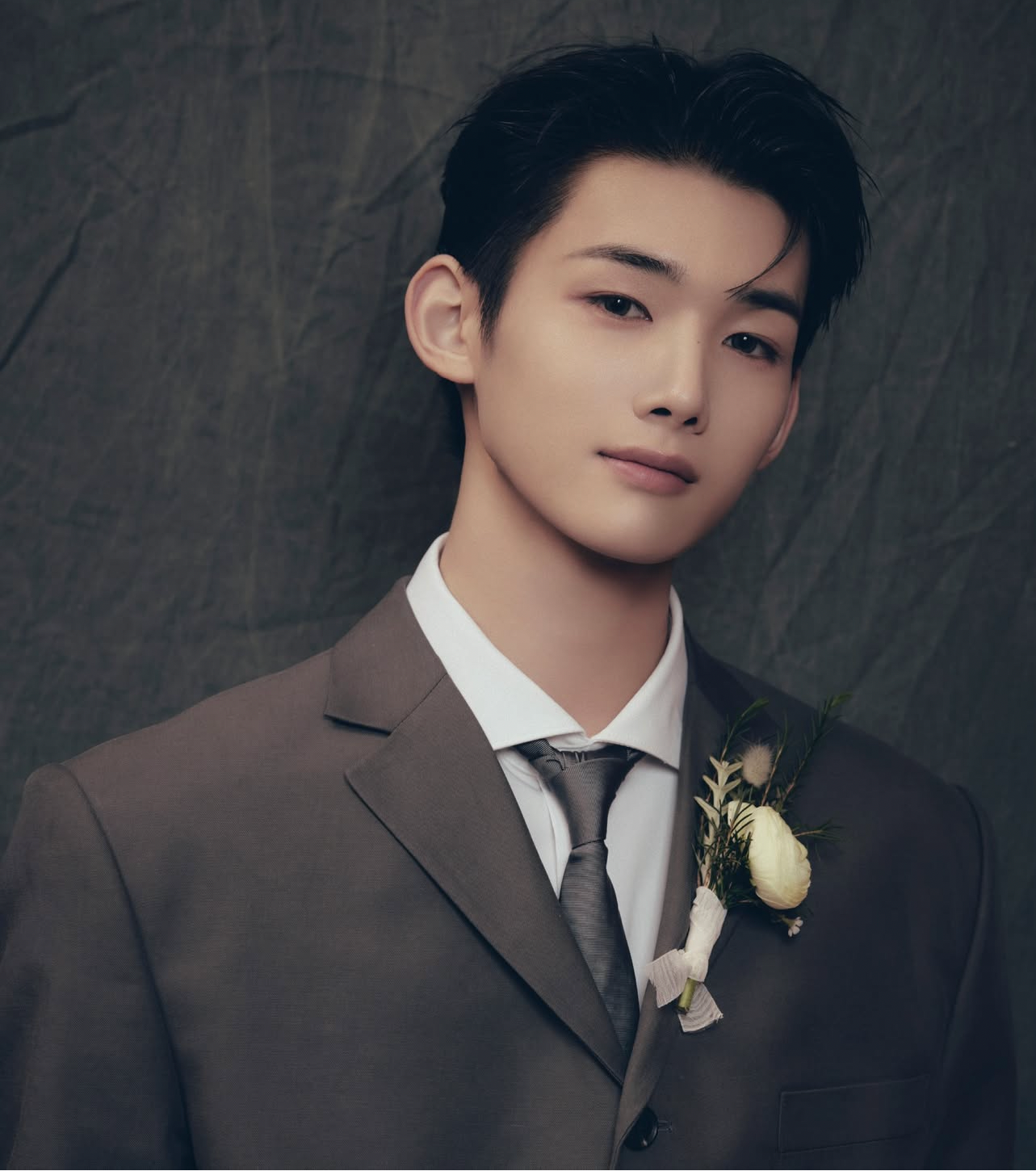 Latest photo of Jo (&TEAM)