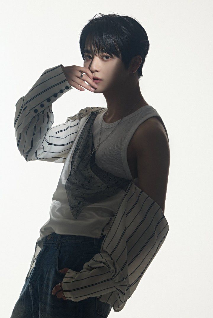 Behind-the-scenes cut of Hong Sungmin (FANTASY BOYS)