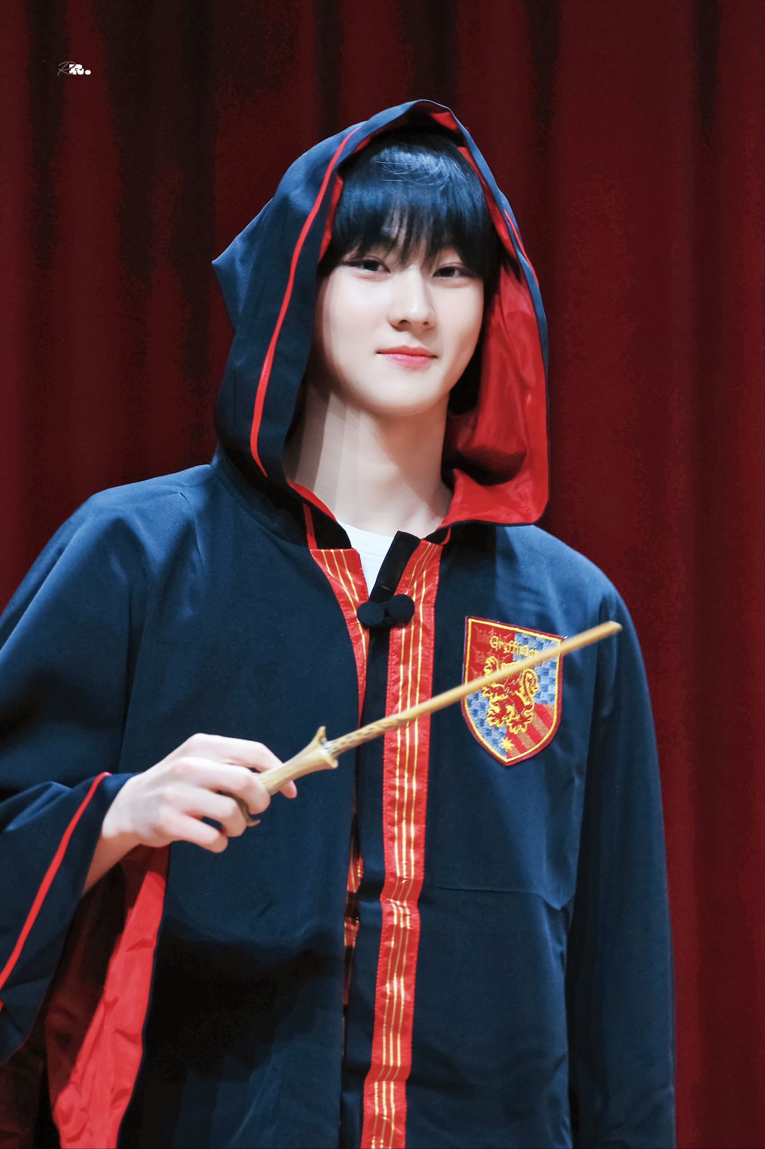 Recent activity shot of Jungwon (ENHYPEN)