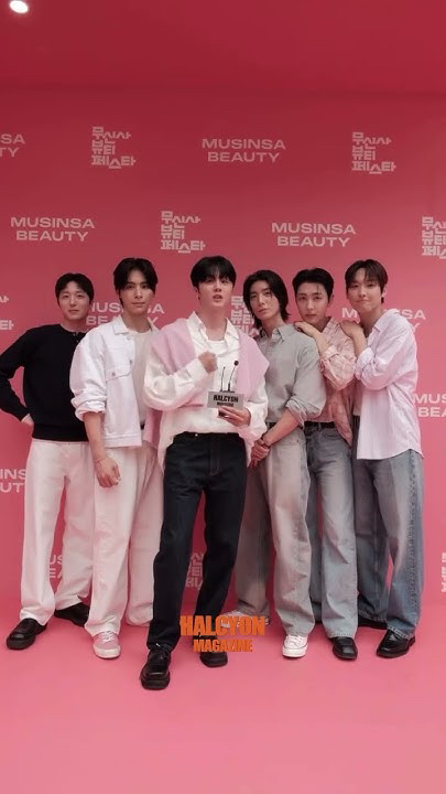 A moment captured by Hwiyoung (SF9)'s fan