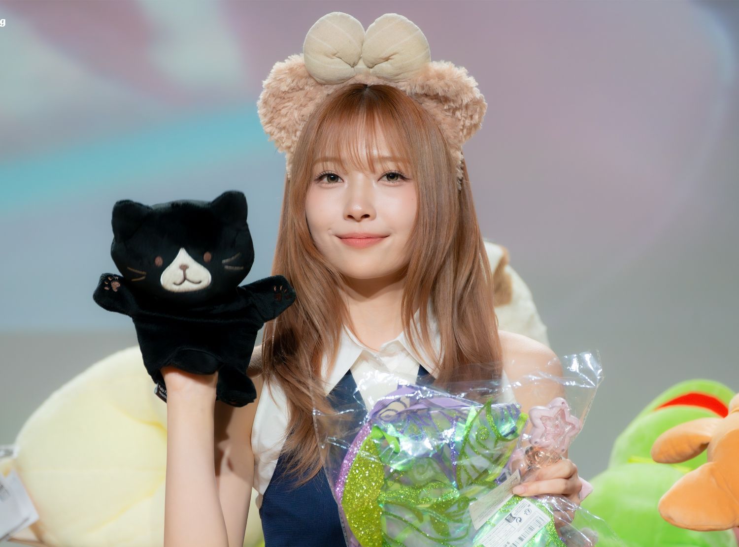 A moment captured by Mayuka (NiziU)'s fan