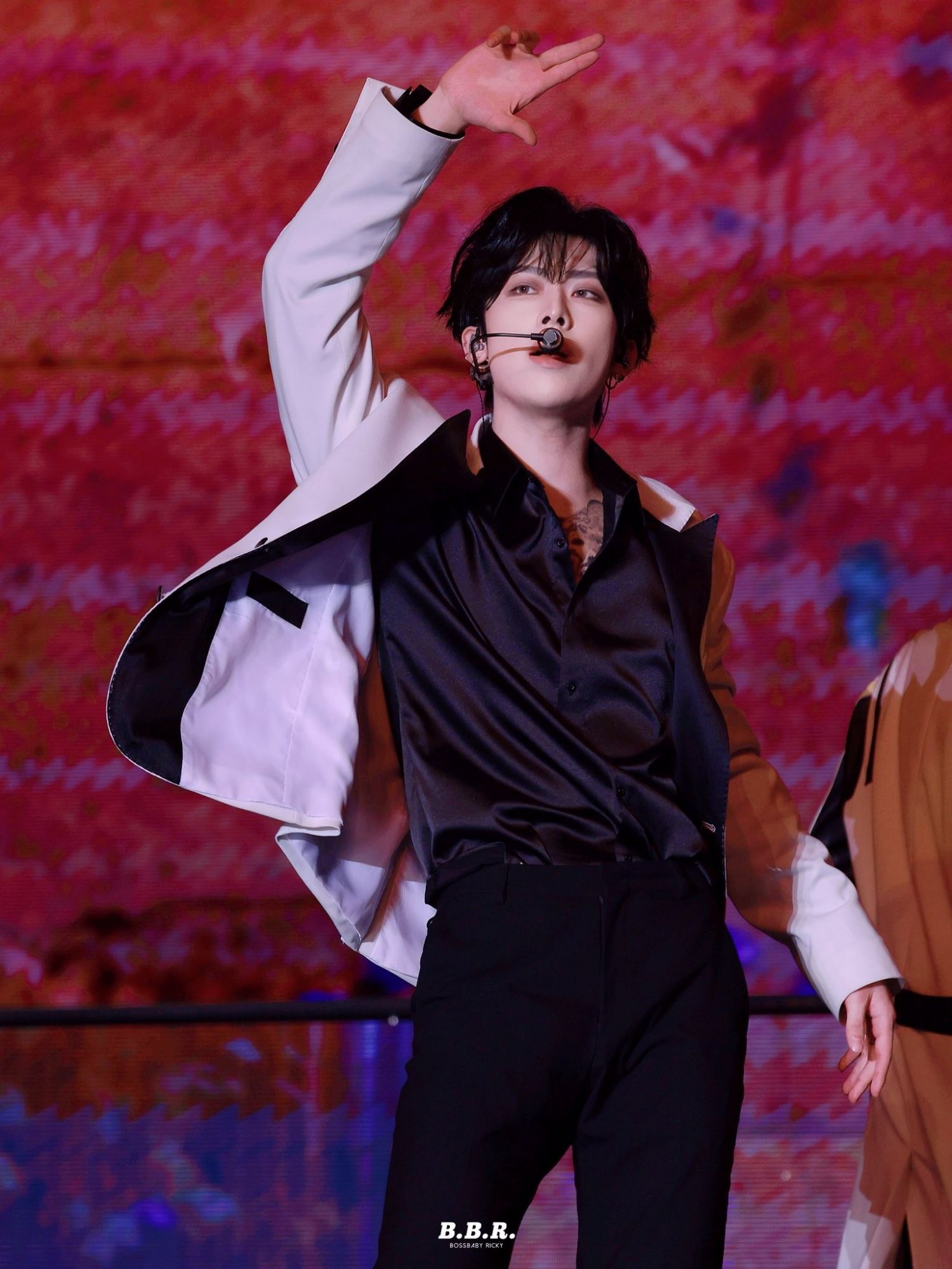 A moment captured by Ricky (ZEROBASEONE)'s fan