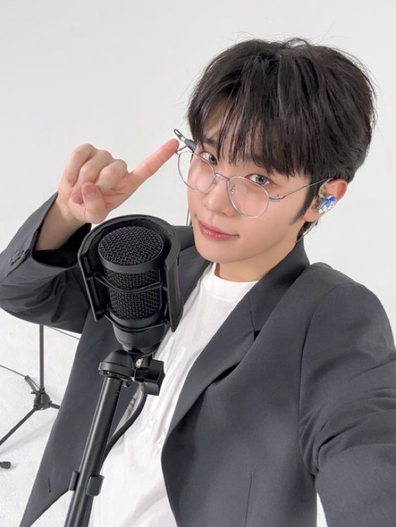 Behind-the-scenes cut of Kim Taerae (ZEROBASEONE)