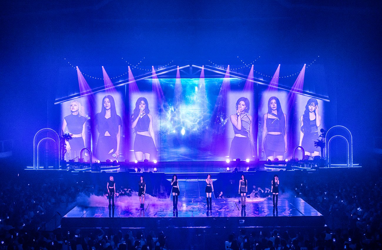 A moment captured by NMIXX's fan