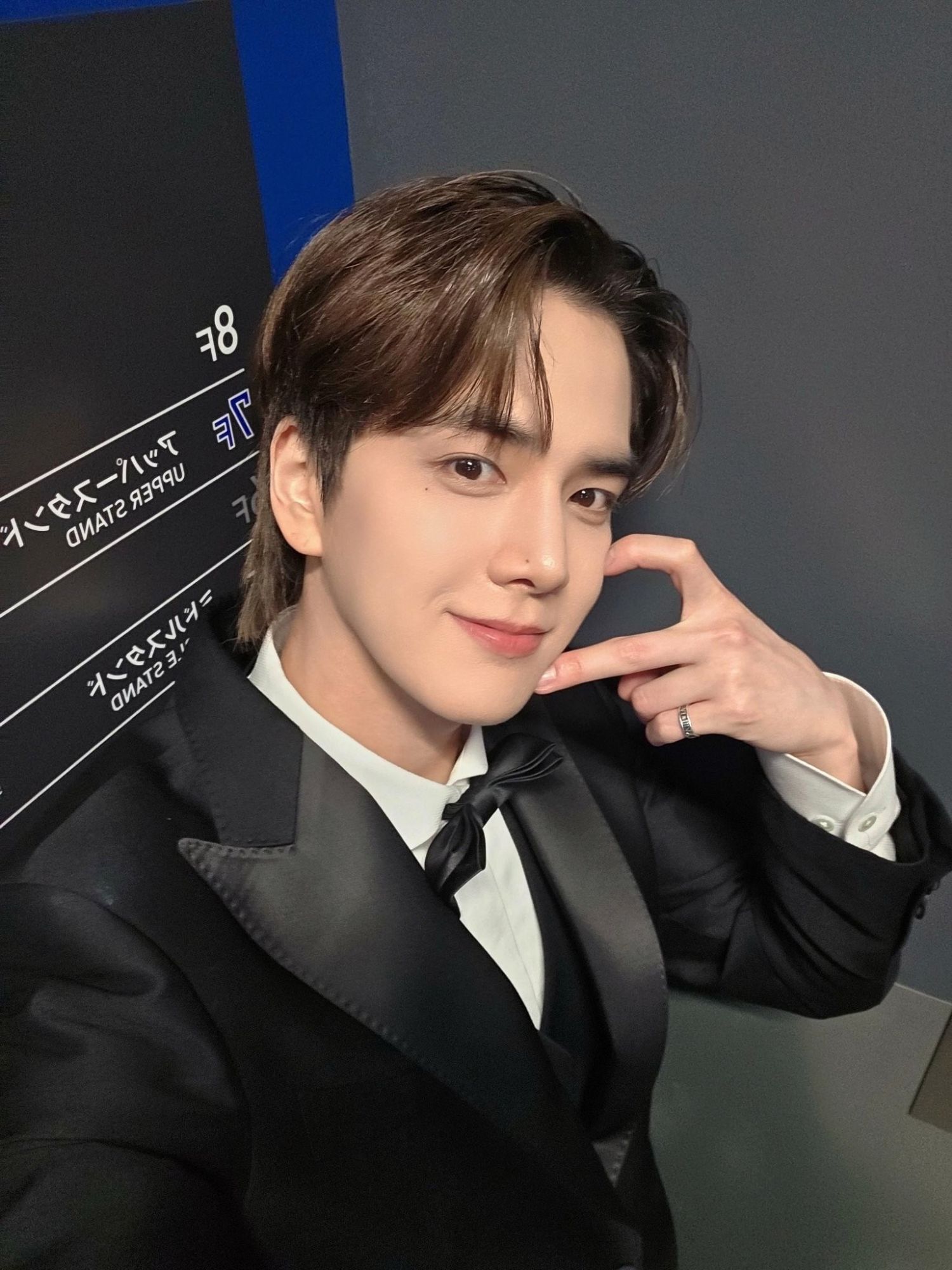 Recent activity shot of Younghoon (THE BOYZ)