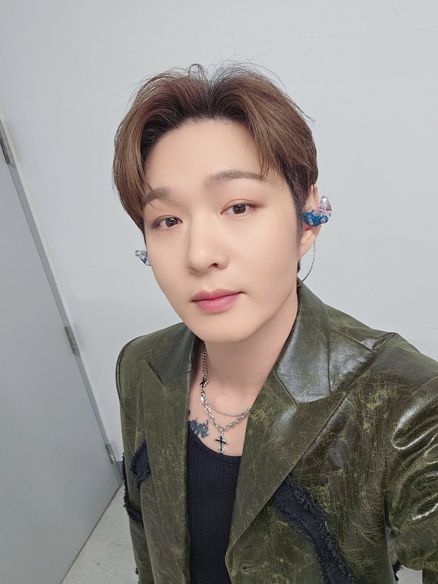 A moment captured by BTOB's fan