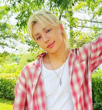 Latest photo of Junhyeok (TNX)