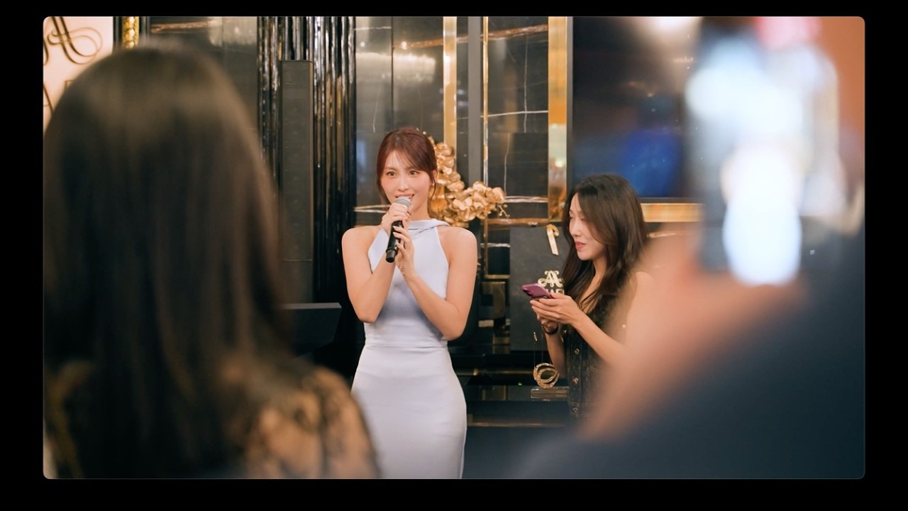 A moment captured by Momo (TWICE)'s fan