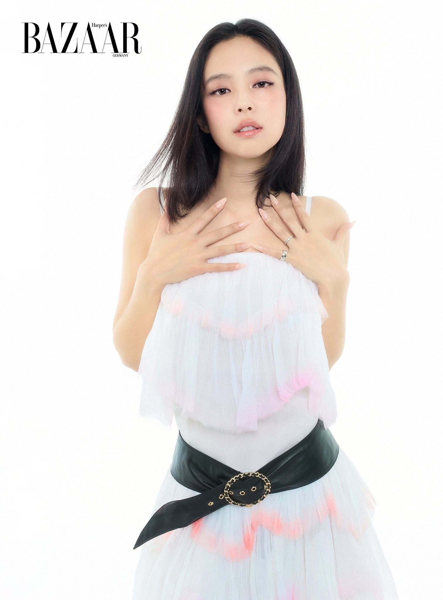 Behind-the-scenes cut of Jennie (BLACKPINK)