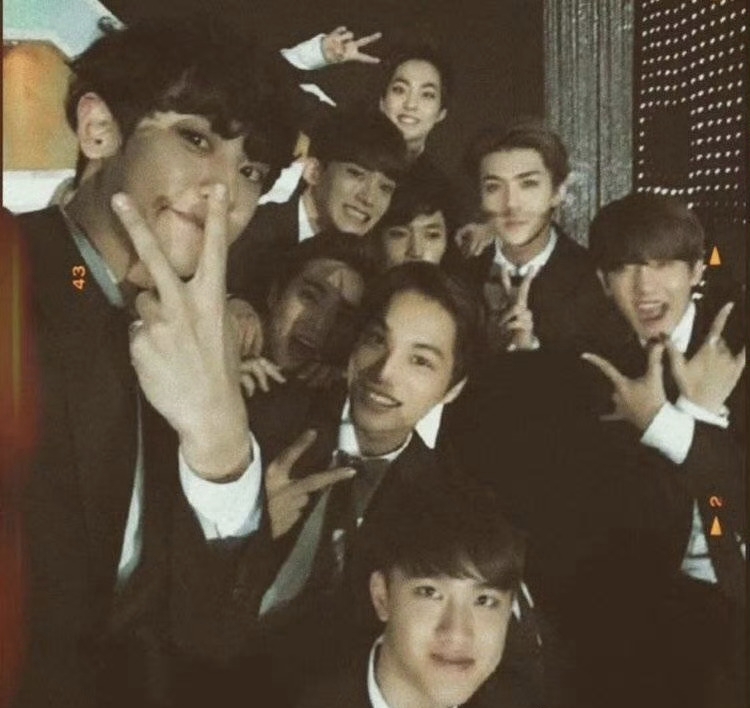 EXO의 최신 사진