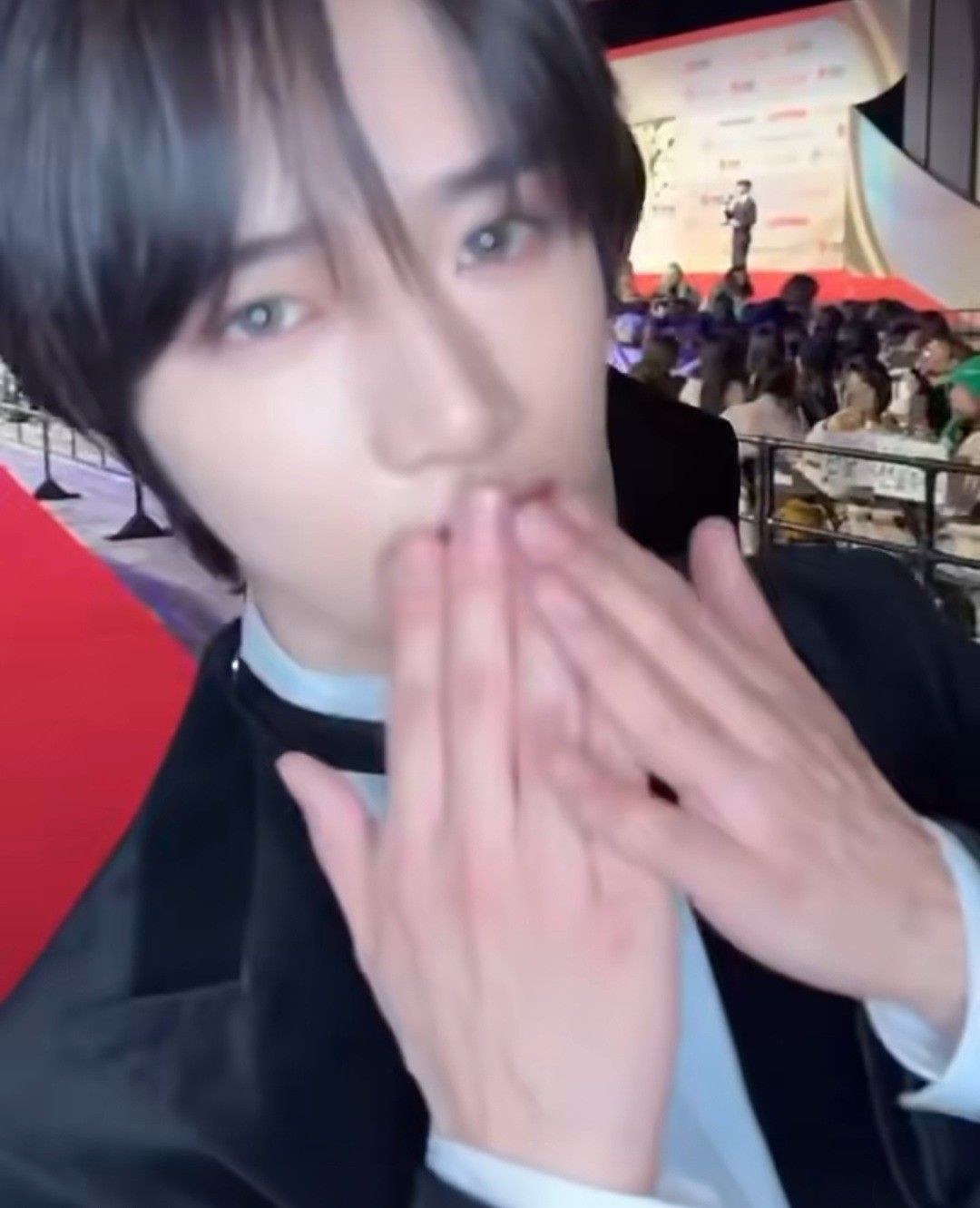 A moment captured by Beomgyu (TOMORROW X TOGETHER)'s fan