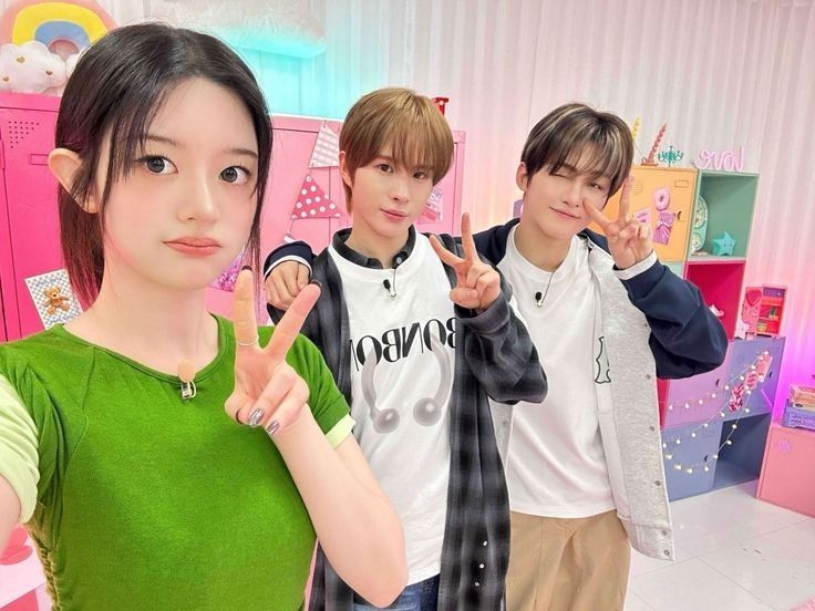 Latest photo of Minju (ILLIT)
