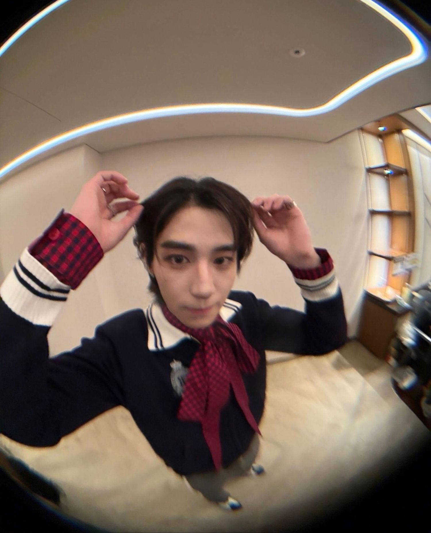 A moment captured by Leehan (BOYNEXTDOOR)'s fan