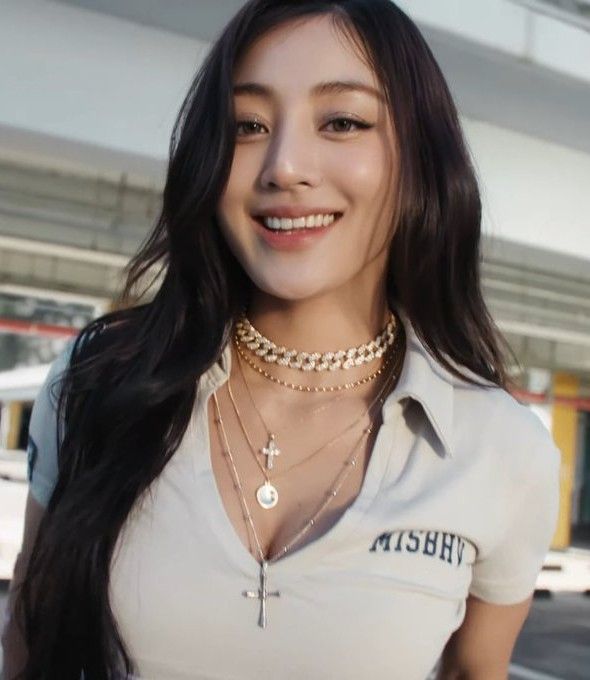 A moment captured by Jihyo (TWICE)'s fan