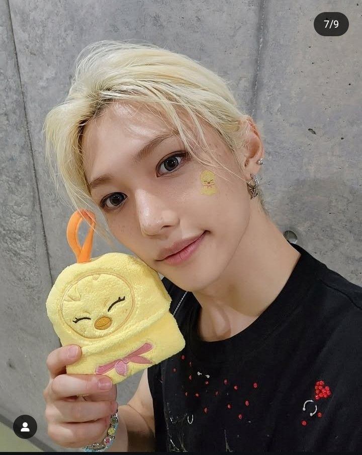 Behind-the-scenes cut of Felix (Stray Kids)