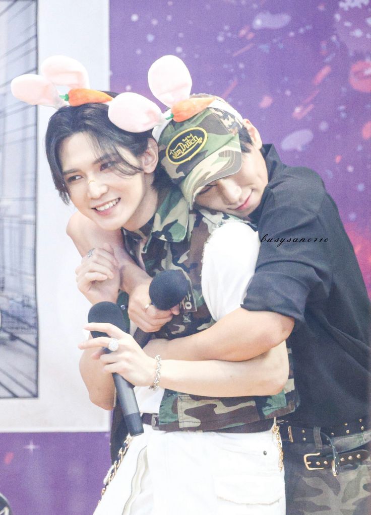 에이티즈의 비하인드 컷