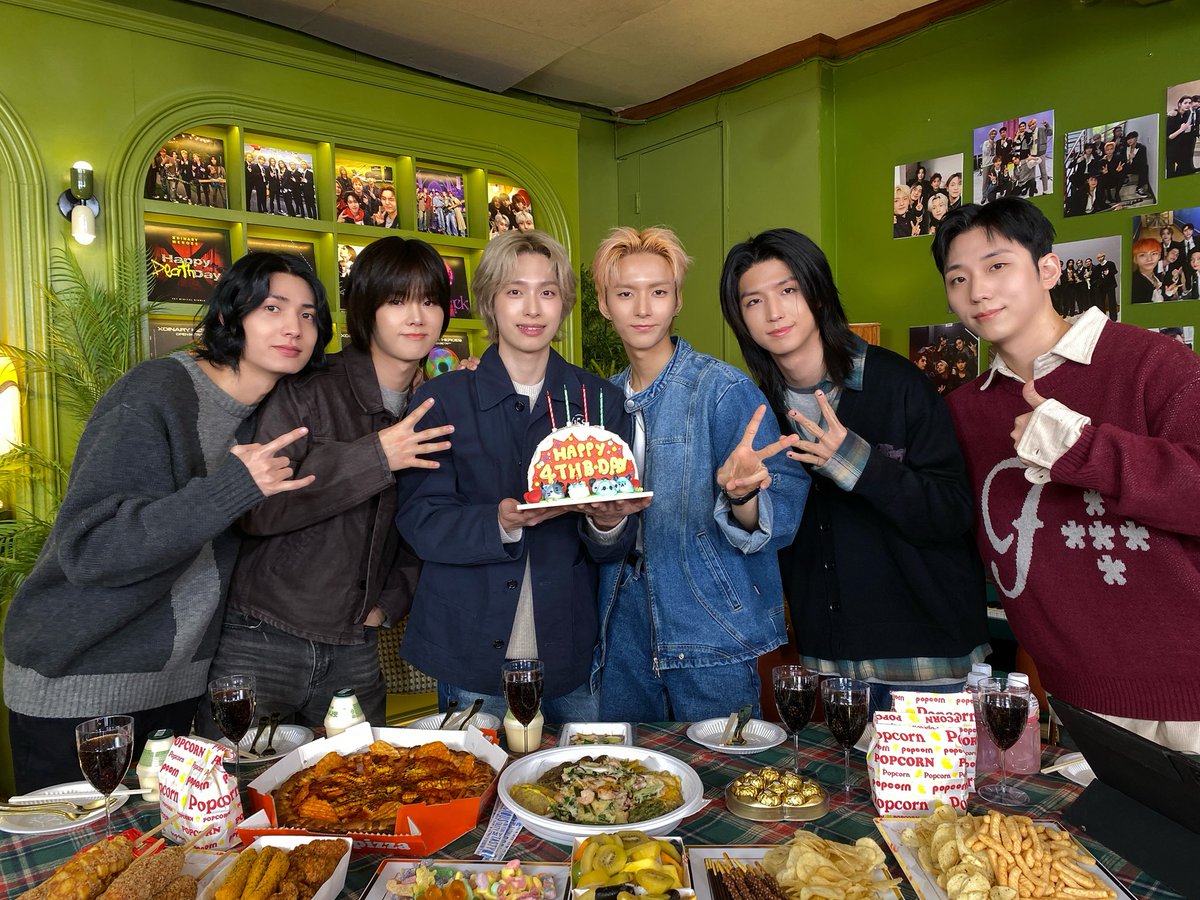 Latest photo of Xdinary Heroes