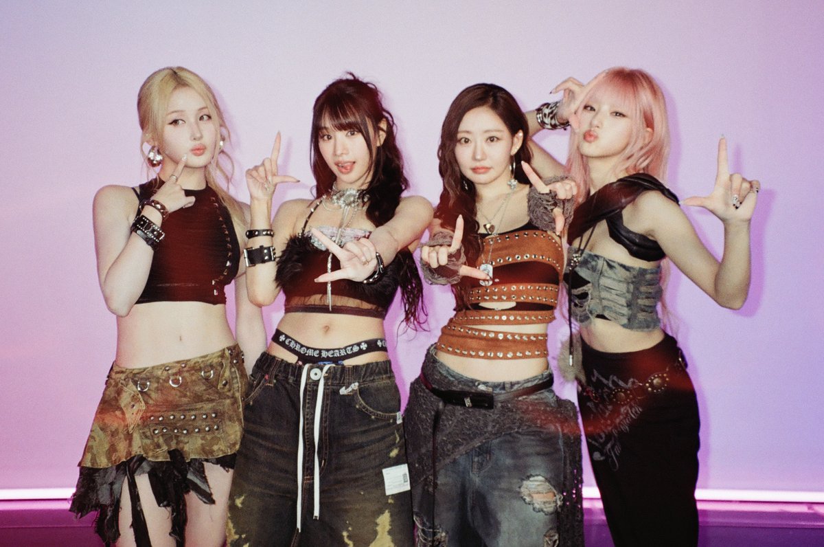 A moment captured by KISS OF LIFE's fan