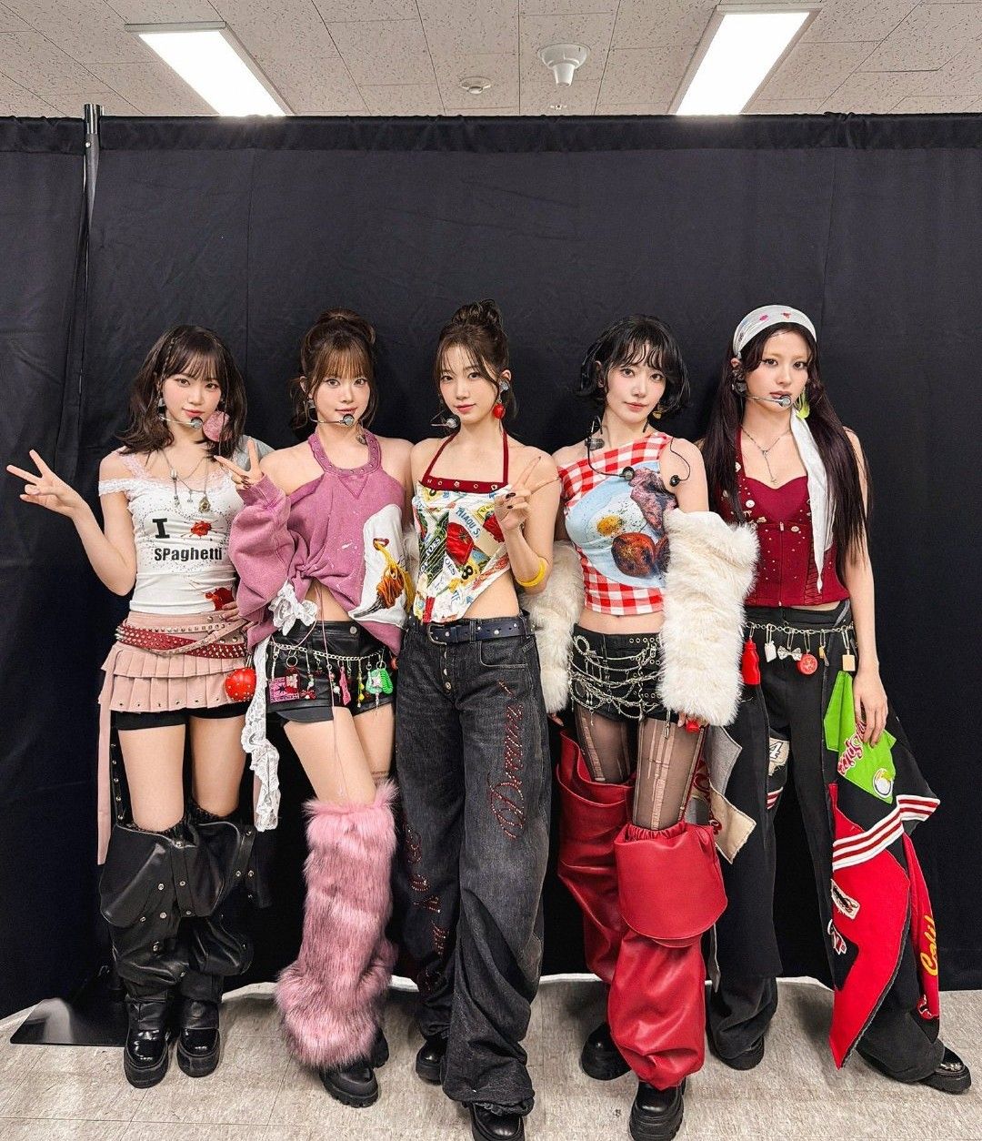 Recent activity shot of LE SSERAFIM