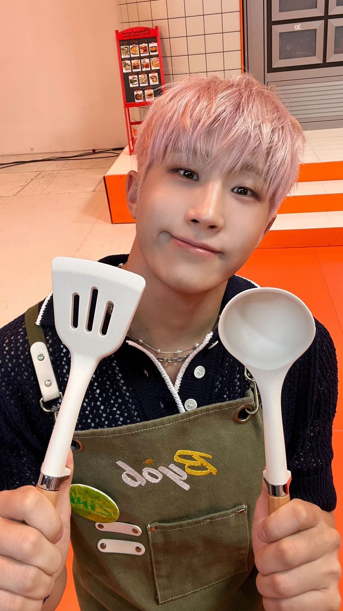 A heartfelt wallpaper shared by Jinjin (ASTRO)'s fans