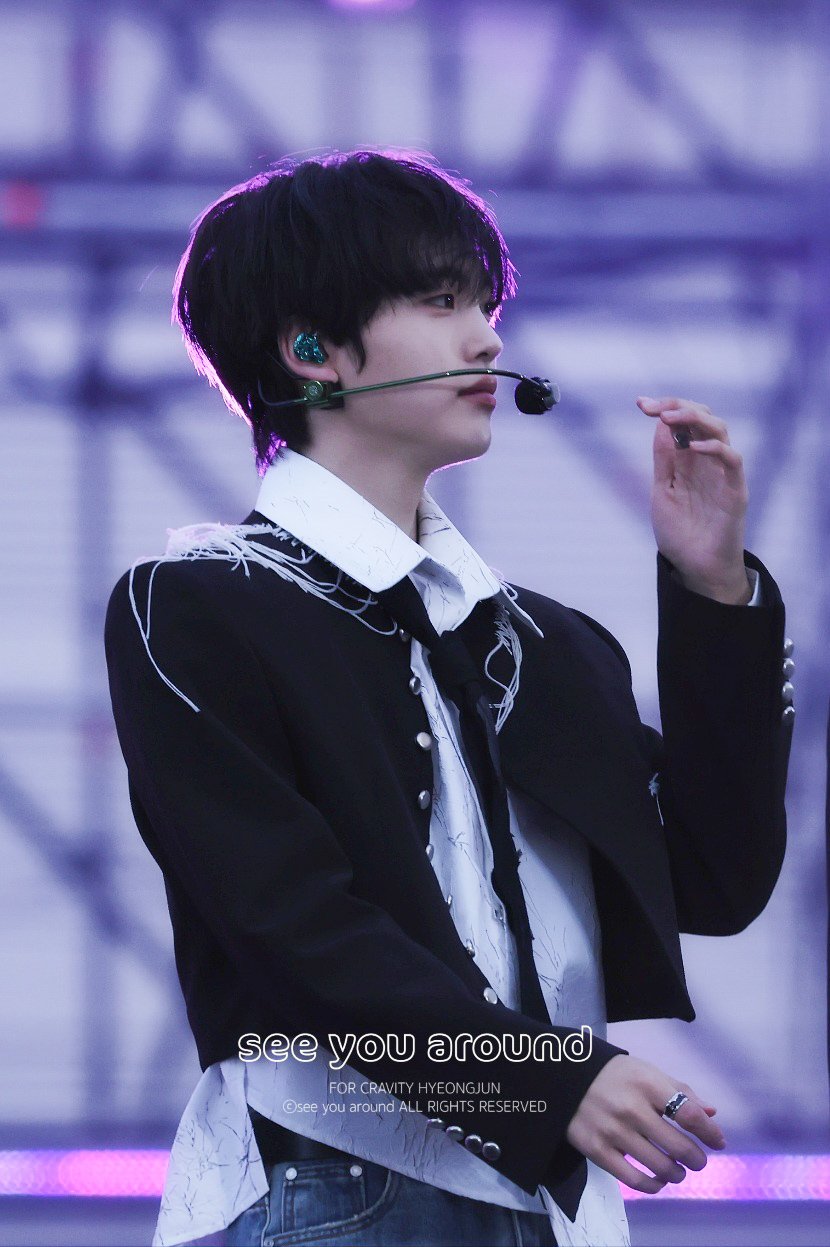 A moment captured by Hyeongjun (CRAVITY)'s fan