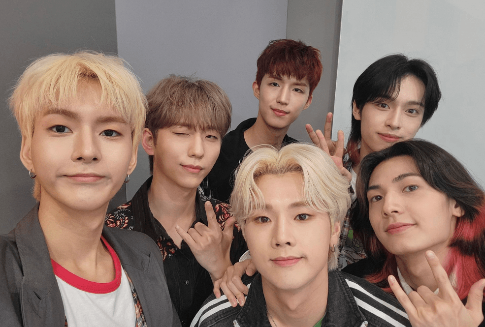 A moment captured by Xdinary Heroes's fan