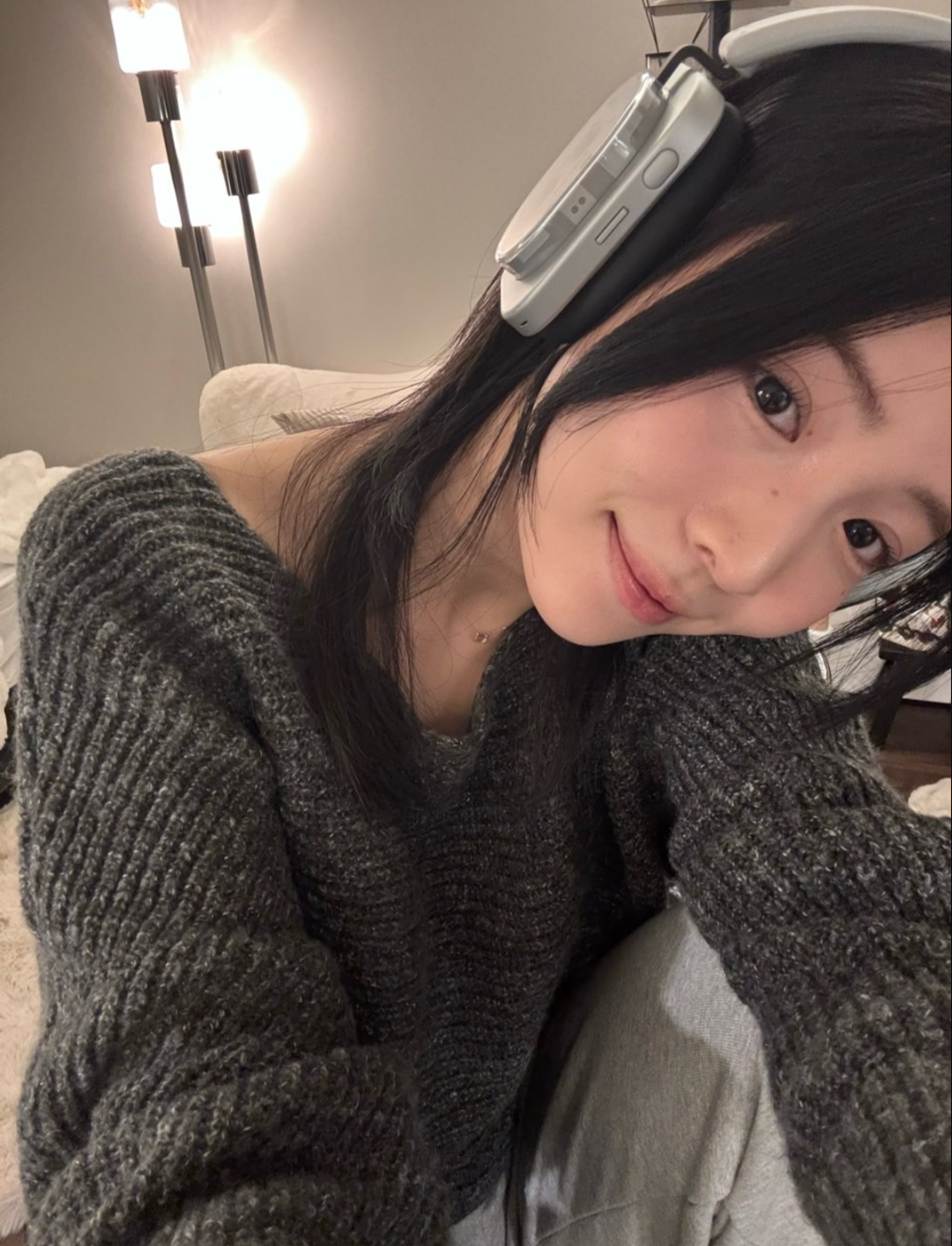 Latest photo of Maya (NiziU)