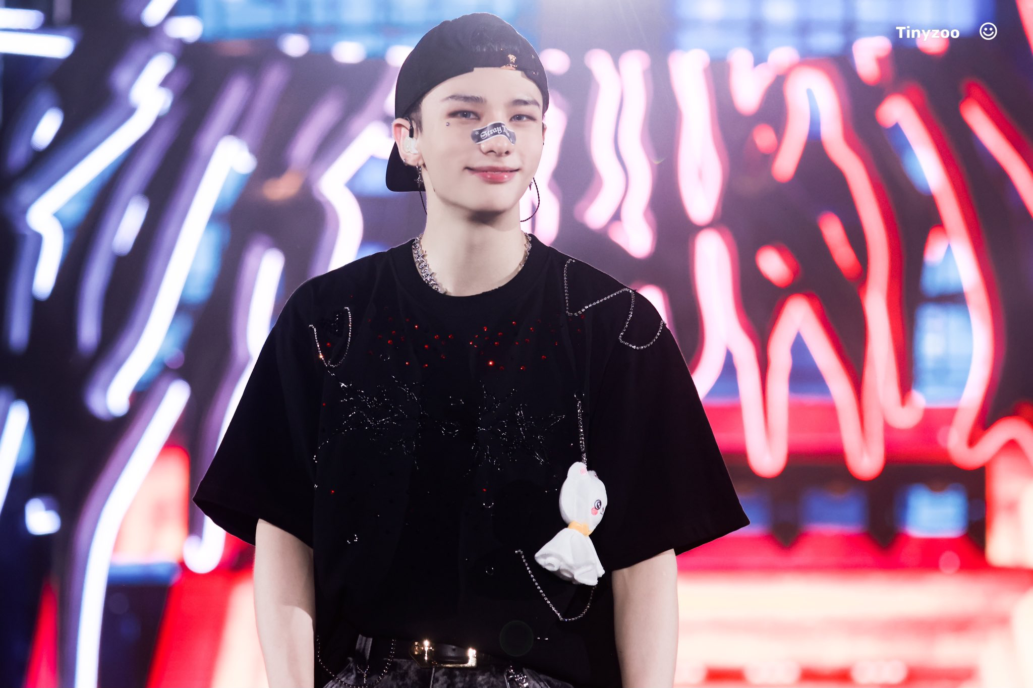 Behind-the-scenes cut of Stray Kids