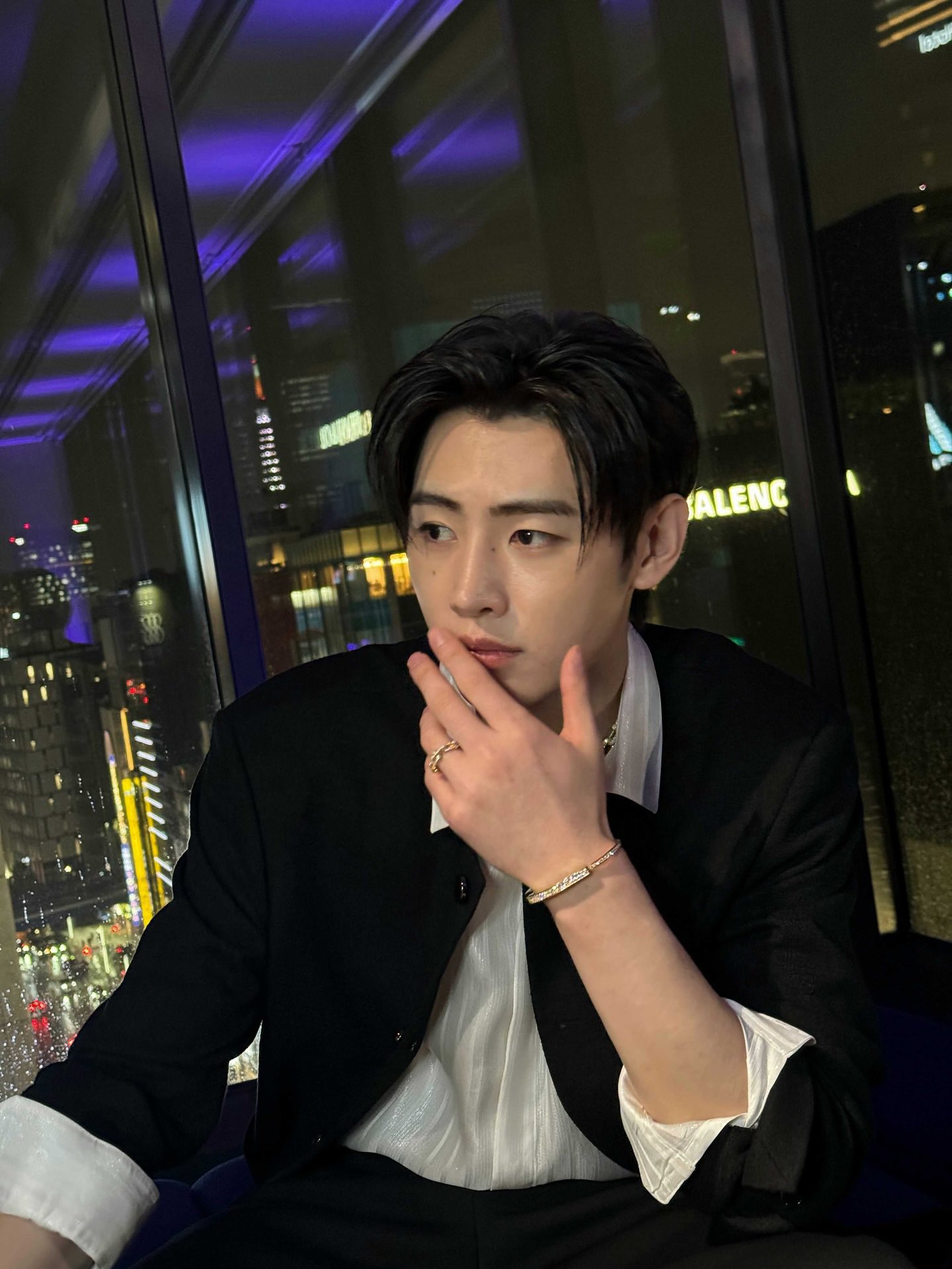 Behind-the-scenes cut of Sunghoon (ENHYPEN)