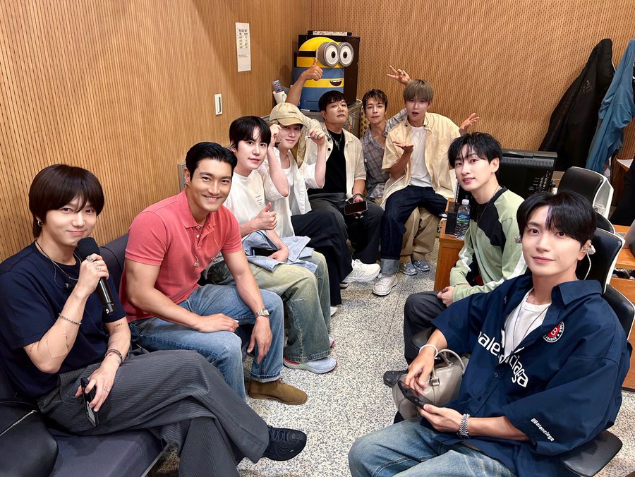 Foto aktivitas terbaru Super Junior