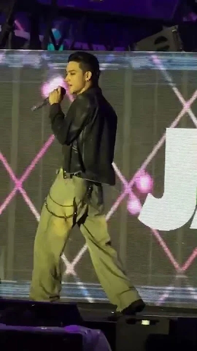 Behind-the-scenes cut of JAY B (GOT7)