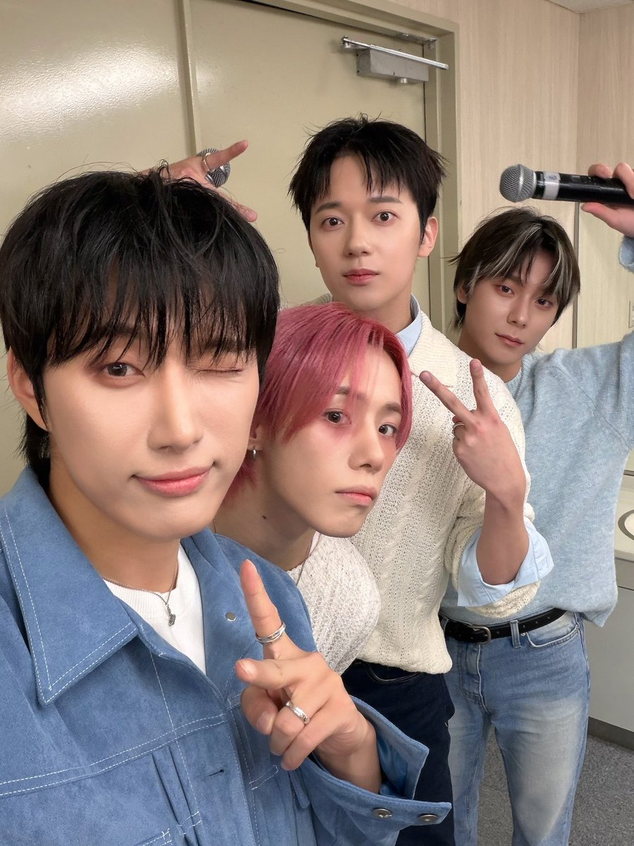 Behind-the-scenes cut of OMEGA X