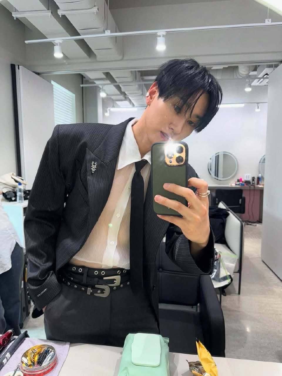 Recent activity shot of Eunhyuk (Super Junior)