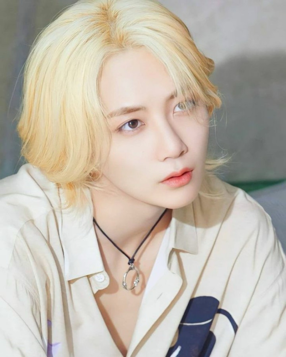 Latest photo of Jeonghan (SEVENTEEN)
