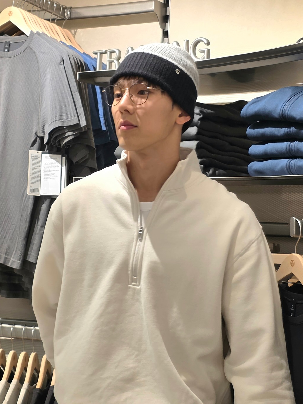 Foto terbaru Shownu (MONSTA X)