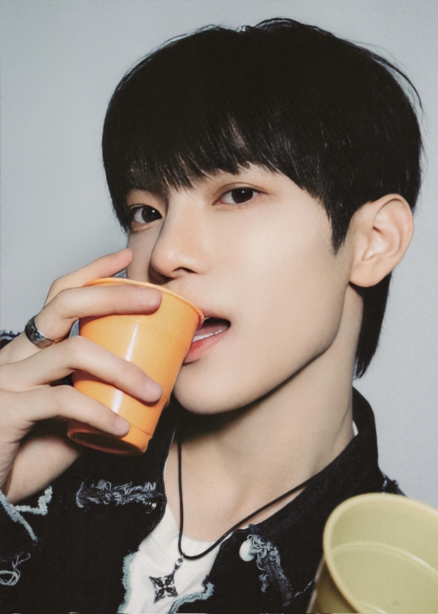 Behind-the-scenes cut of Park Donggyu