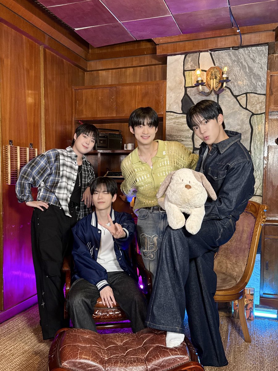 Recent activity shot of VERIVERY