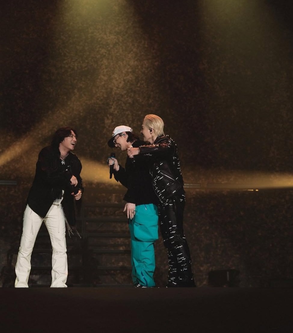 Latest photo of BIGBANG