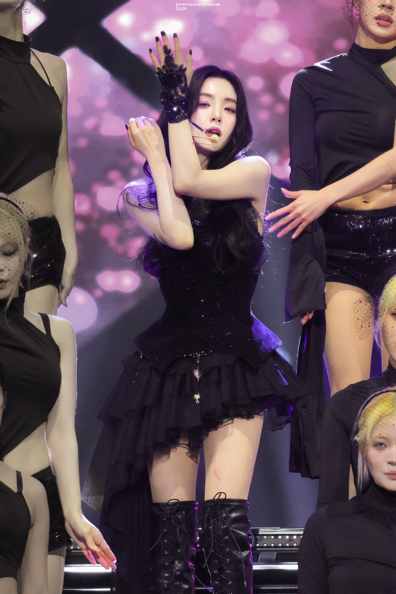 Behind-the-scenes cut of Red Velvet