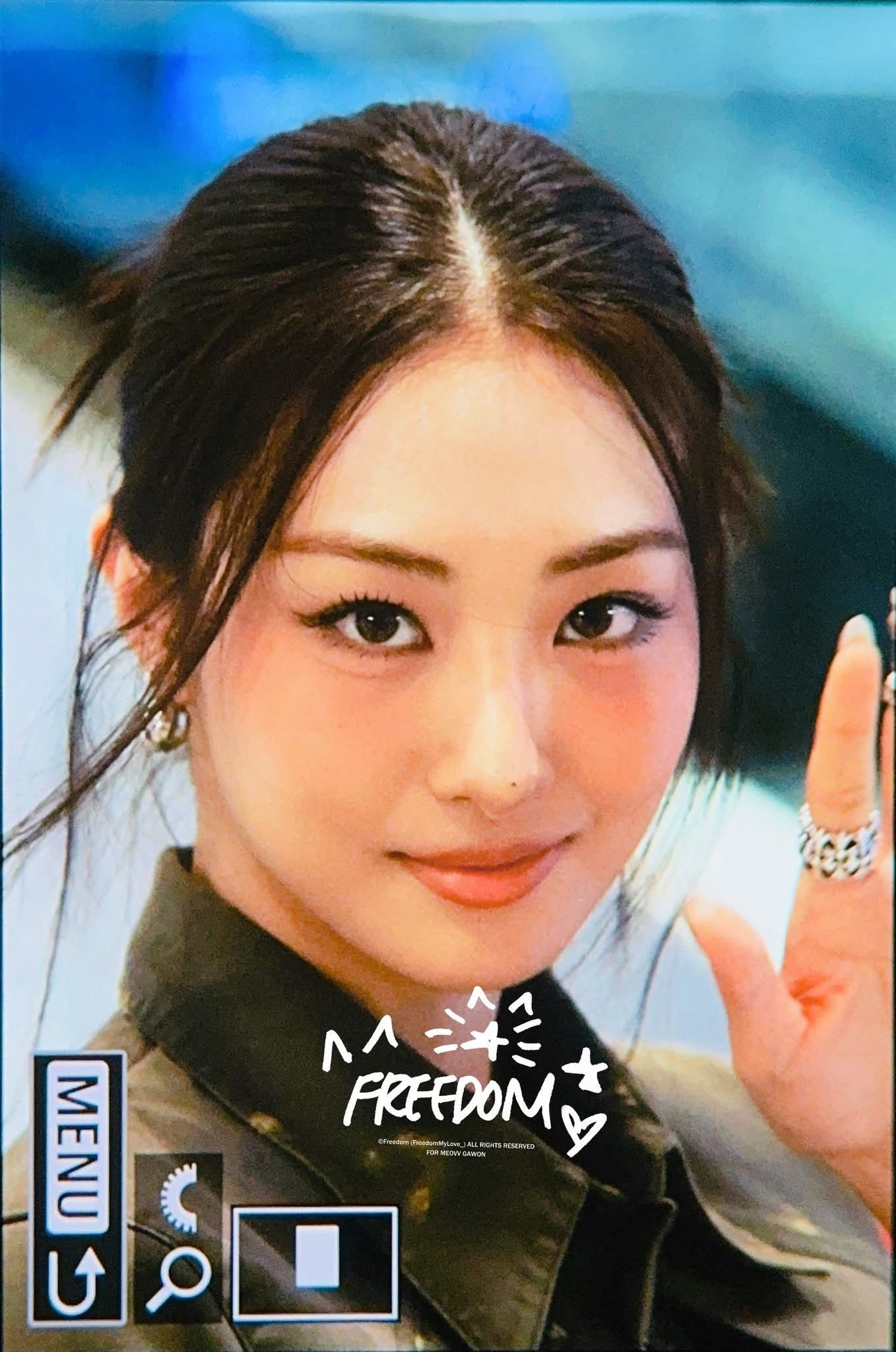 ガウォン (MEOVV)の最新写真