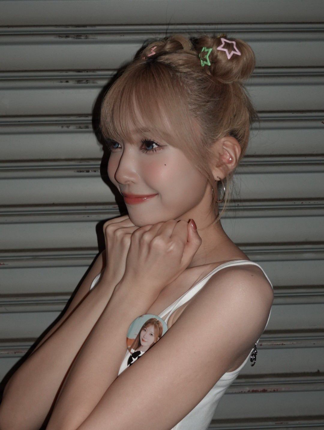 Behind-the-scenes cut of Mayuka (NiziU)