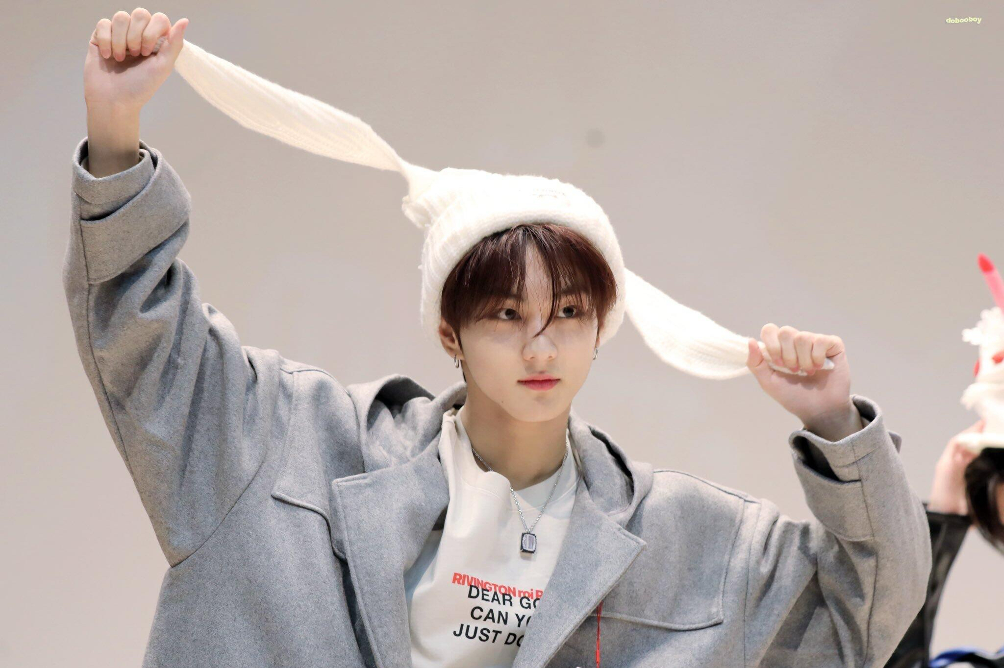 Foto aktivitas terbaru Jungwon (ENHYPEN)