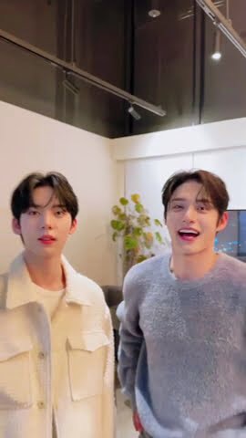 Foto terbaru Han Yujin (ZEROBASEONE)