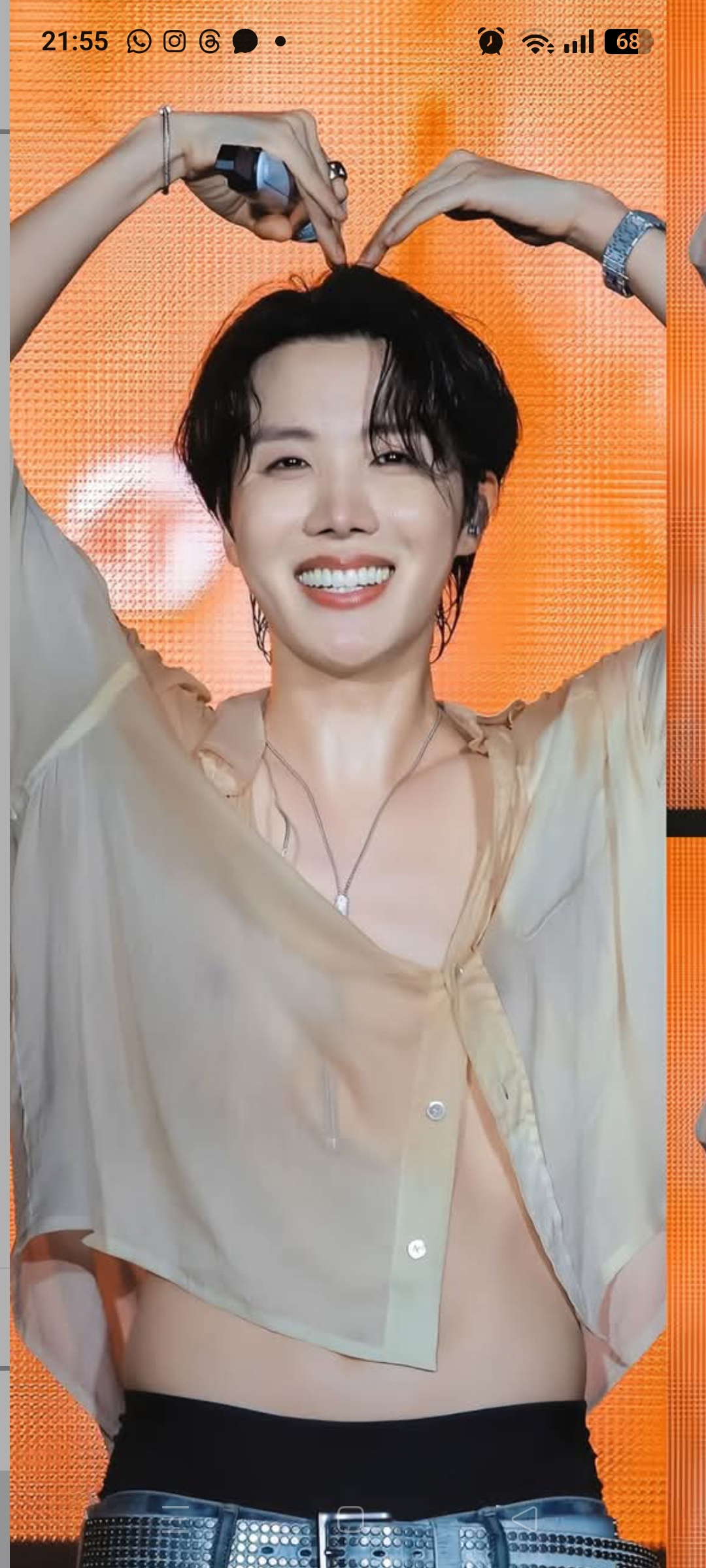 Today's most popular wallpaper in the j-hope (BTS) community