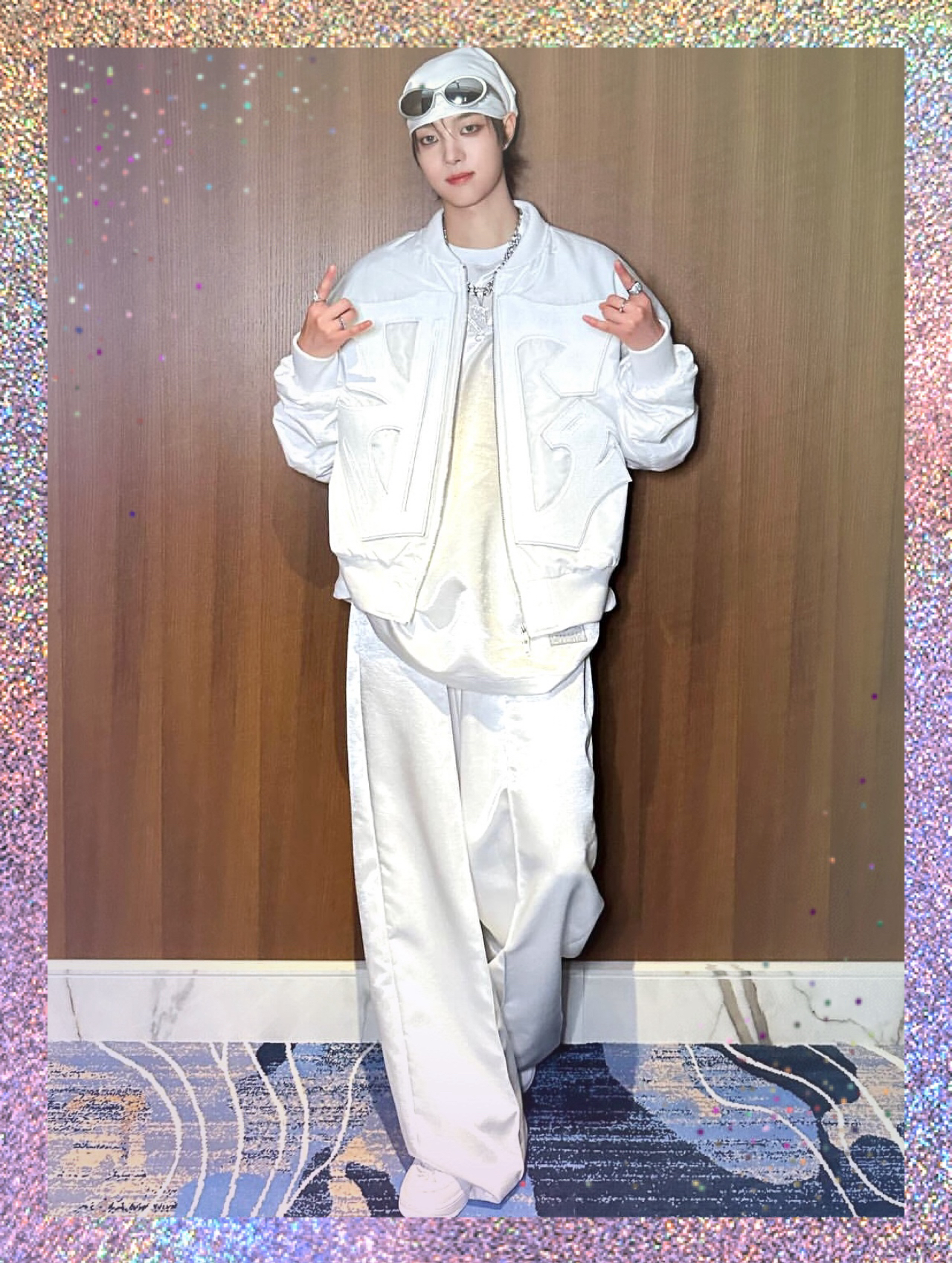 Recent activity shot of EJ (&TEAM)