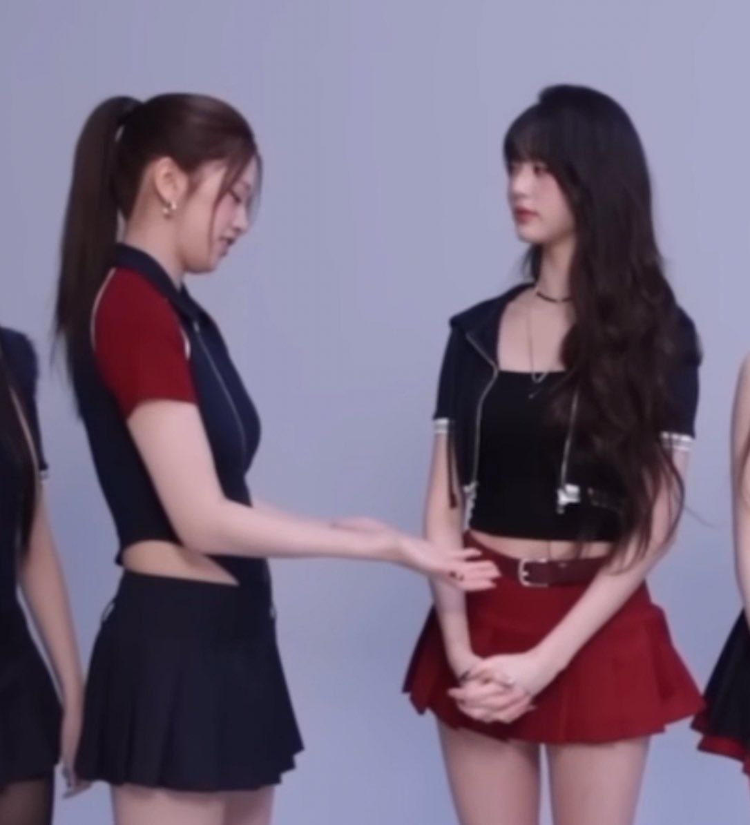 Recent activity shot of An Yujin (IVE)