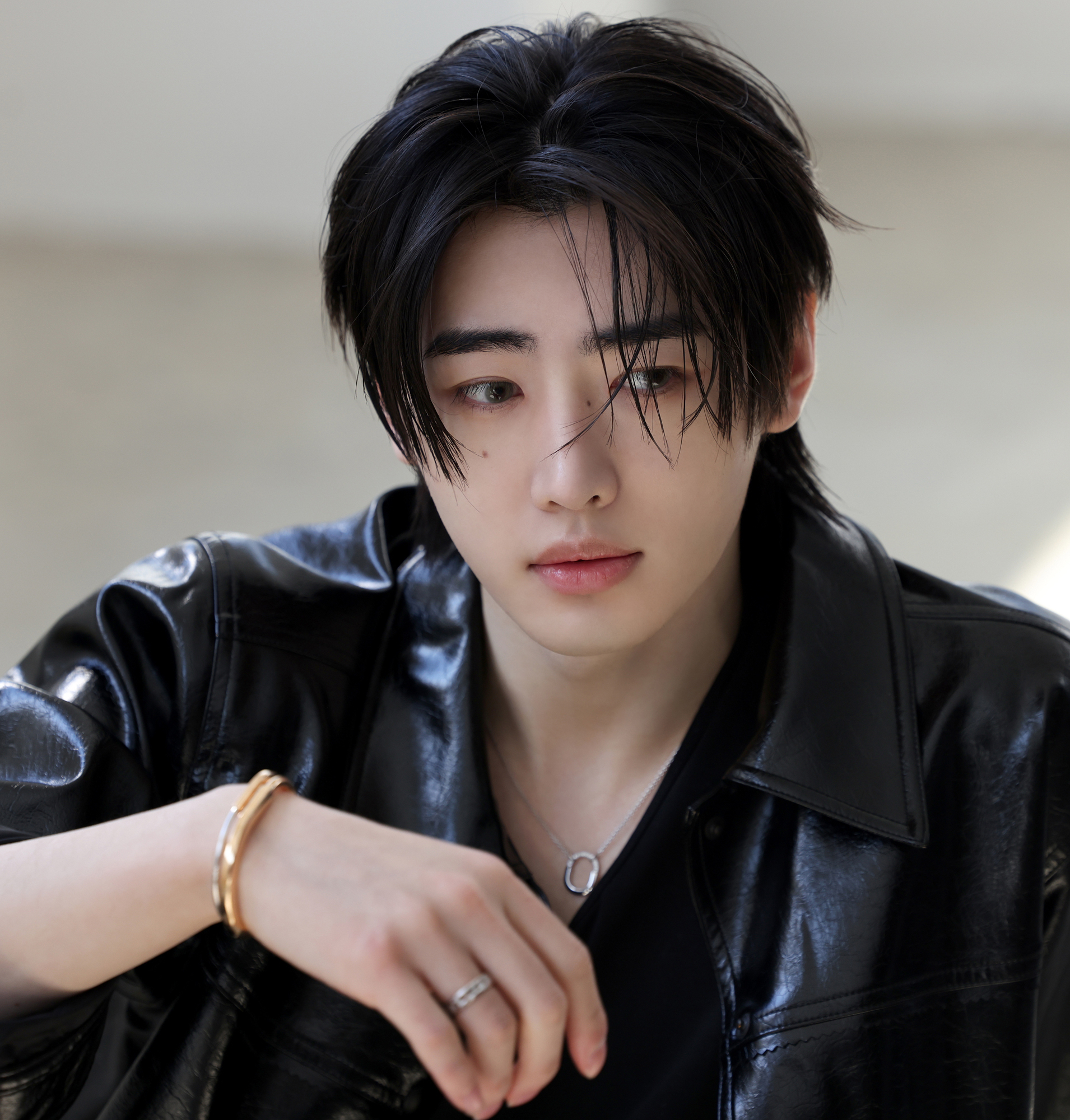 Foto terbaru Sunghoon (ENHYPEN)