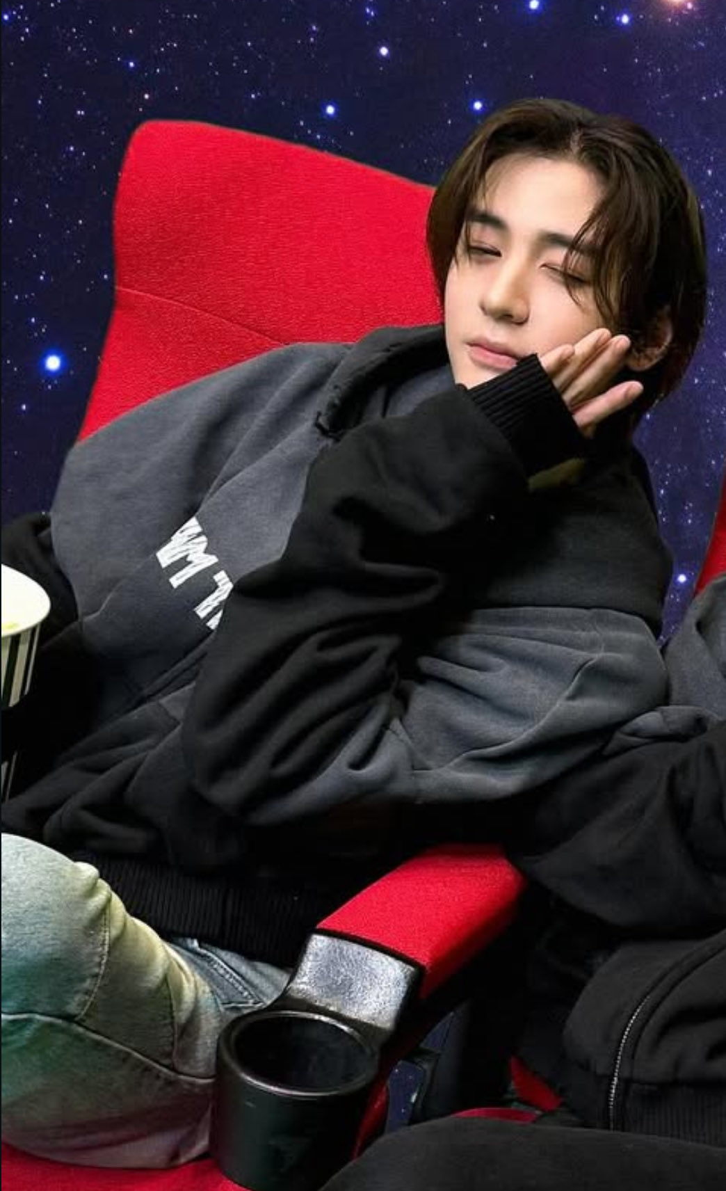 Latest photo of Leehan (BOYNEXTDOOR)