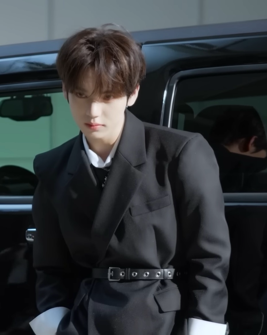 A moment captured by Han Yujin (ZEROBASEONE)'s fan